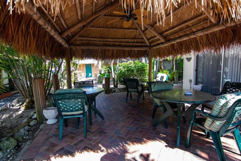 Flamingo Motel & Villas Bonita Springs North Naples Bagian luar foto