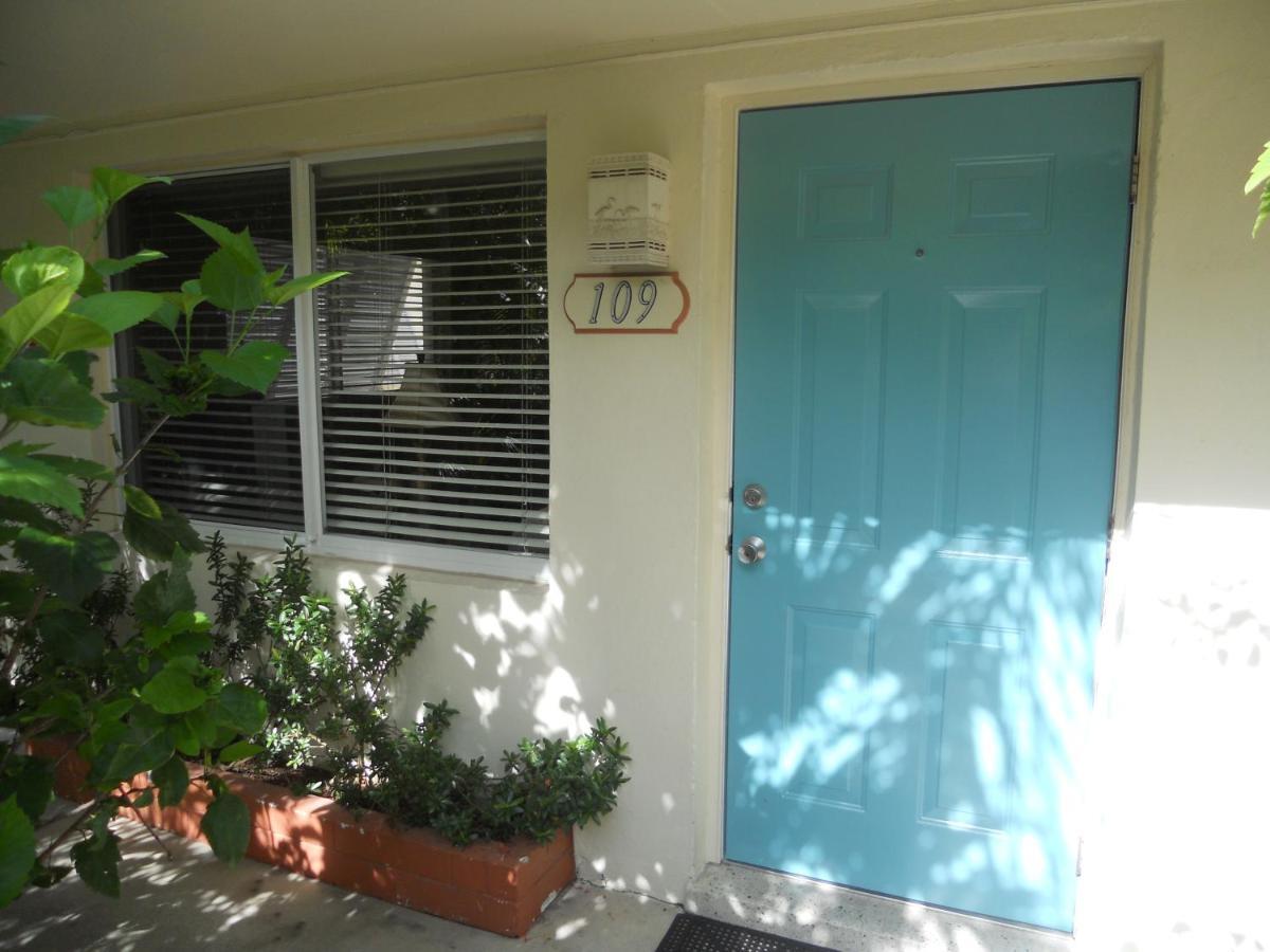 Flamingo Motel & Villas Bonita Springs North Naples Bagian luar foto